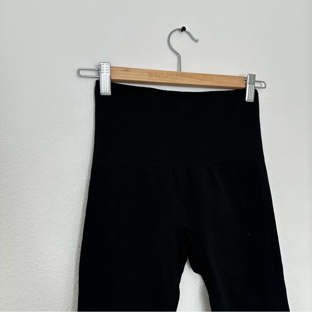 ThirdLove Flex Seamless Compression Leggings Blac… - image 3